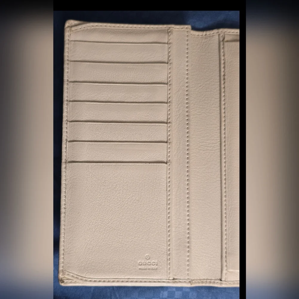 GUCCI GG Long Leather Wallet- Excellent Condition - Picture 13 of 16